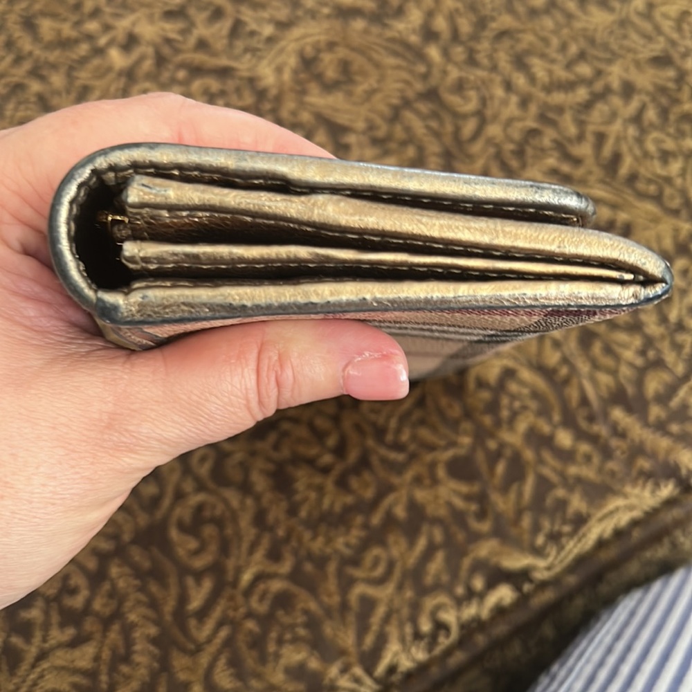 Burberry Authentic Haymarket - Picture 4 of 13